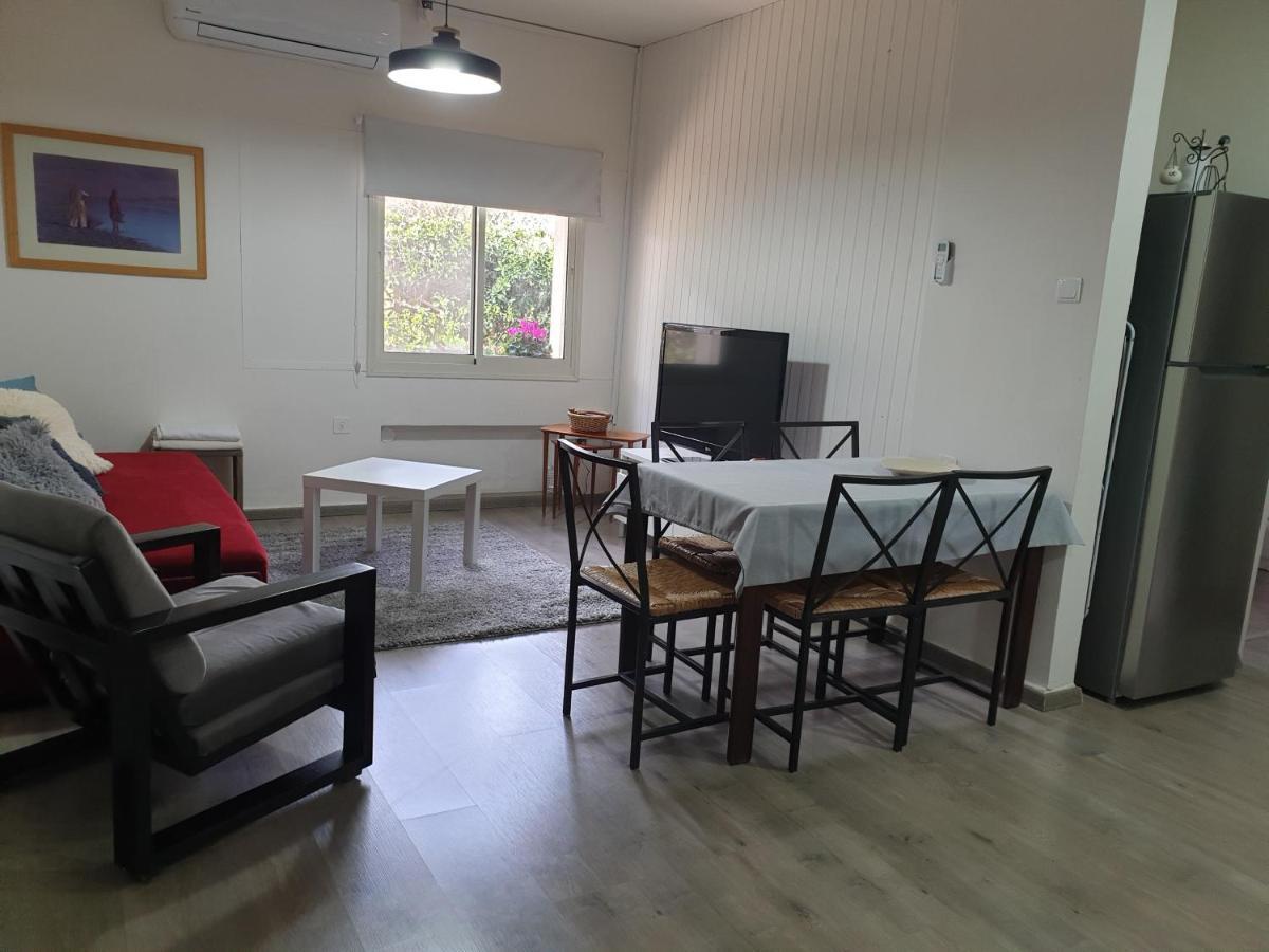 פינה חמה ברמה Ein Zivan Exterior foto